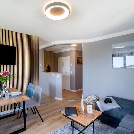 Appartement Nause Mit Sauna, Fitness, Naturteich, Parkplatz, Spielplatz Und Direkten Meerblick Sassnitz