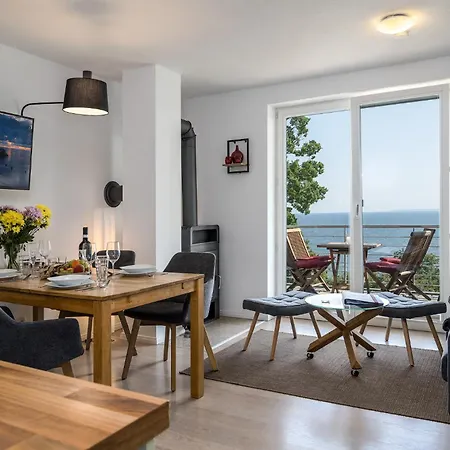 Nause Mit Sauna, Fitness, Naturteich, Parkplatz, Spielplatz Und Direkten Meerblick Sassnitz