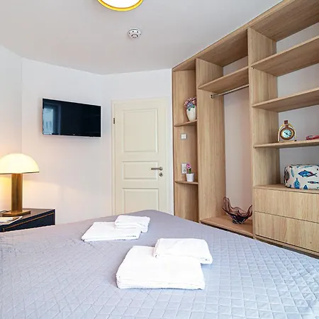 Nause Mit Sauna, Fitness, Naturteich, Parkplatz, Spielplatz Und Direkten Meerblick Appartement