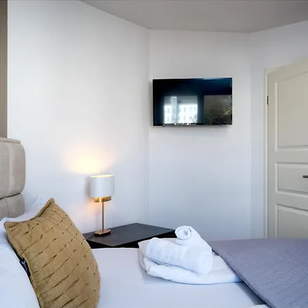 Nause Mit Sauna, Fitness, Naturteich, Parkplatz, Spielplatz Und Direkten Meerblick Appartement