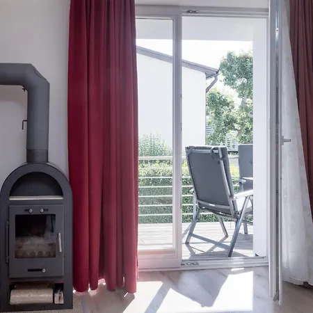 Nause Mit Sauna, Fitness, Naturteich, Parkplatz, Spielplatz Und Direkten Meerblick Appartement Sassnitz
